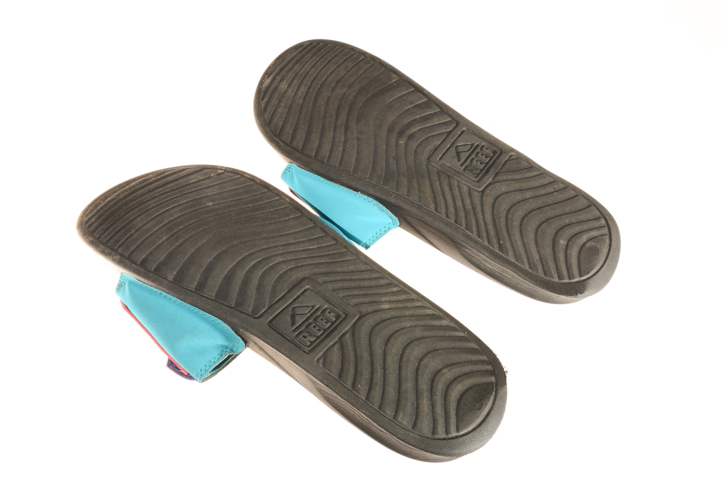 Cobra Kai (TV) – Mitch (Aedin Mincks) REEF Stash Slide Sandals Size 10.5