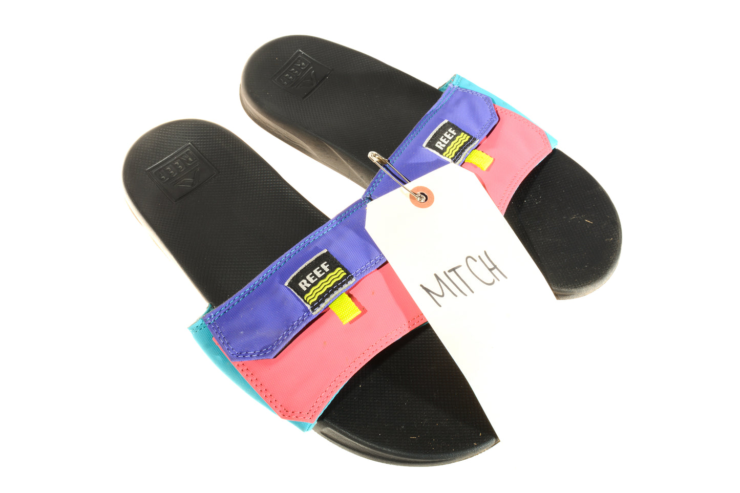 Cobra Kai (TV) – Mitch (Aedin Mincks) REEF Stash Slide Sandals Size 10.5