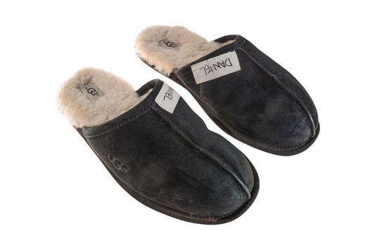 Cobra Kai (TV) – Daniel LaRusso (Ralph Macchio) UGG Scuff Slippers Size 10