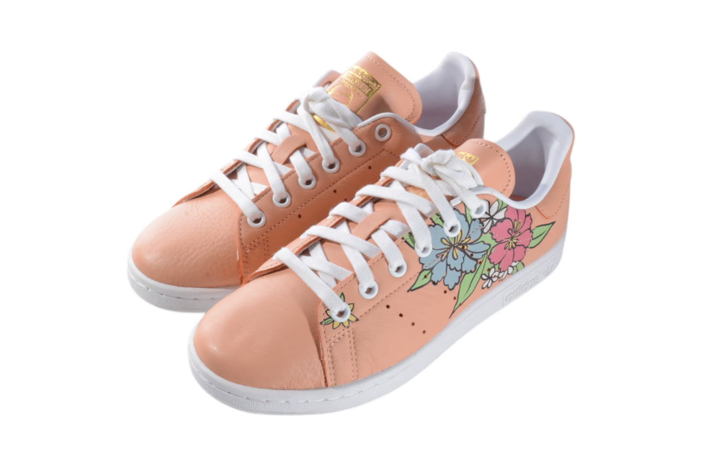 Cobra Kai (TV) – Adidas Stan Smith Ambient Blush Floral Sneaker Size 6