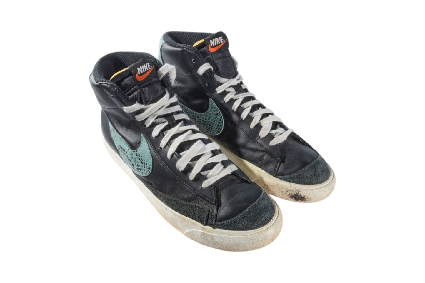 Cobra Kai (TV) – Nike Blazer Mid '77 Snakeskin Swoosh CI1176-001 Shoes Size 11