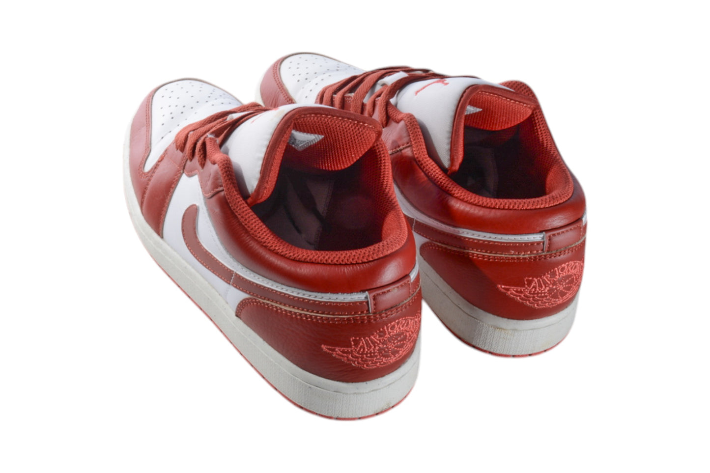 Cobra Kai (TV) - Robby Keene (Tanner Buchanan) Nike Air Jordan 1 Low SE Red Sneakers Size 9