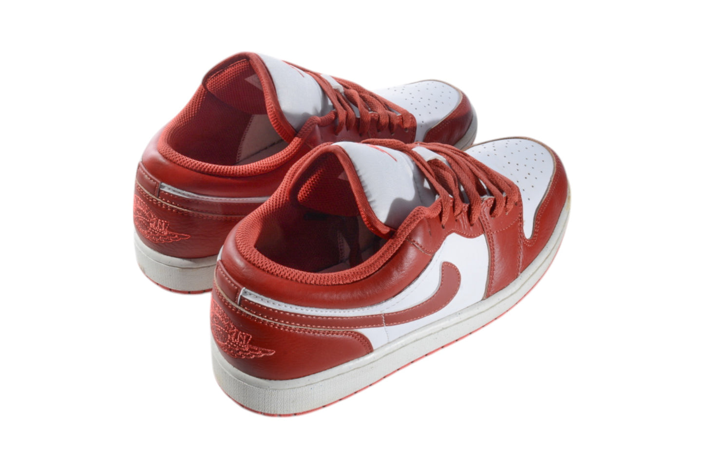 Cobra Kai (TV) - Robby Keene (Tanner Buchanan) Nike Air Jordan 1 Low SE Red Sneakers Size 9