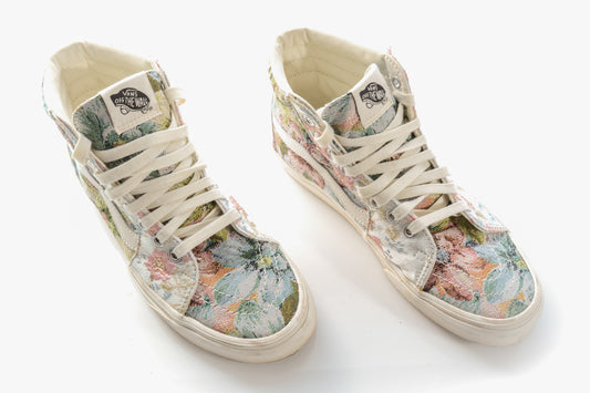 Cobra Kai (TV) – Vans Hi-Top Silk Floral Print Tapestry Sneakers Size 7